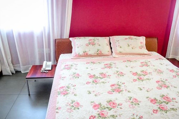 Room 5 of 36