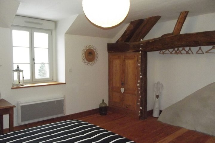 Room 2 of 52