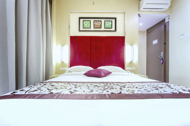Room 4 of 64