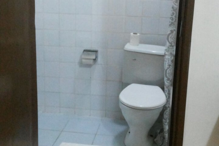 Room 21 of 115