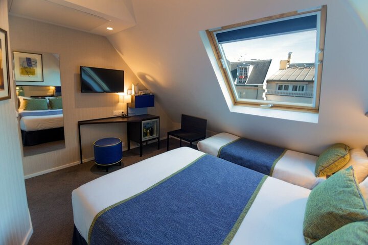 Room 18 of 61