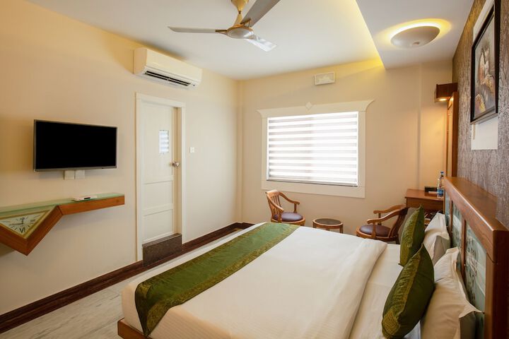 Room 19 of 48