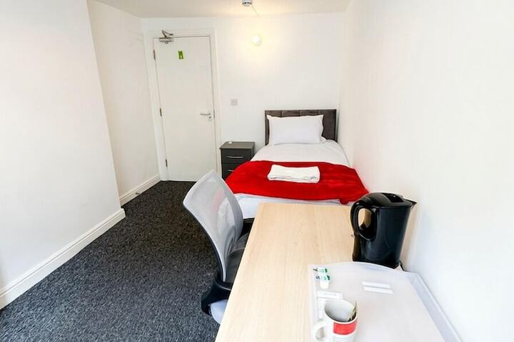 Room 15 of 25