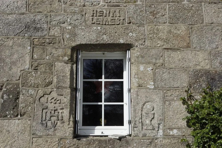CHAMBRE DHO TES ANCIEN PRESBYTE RE