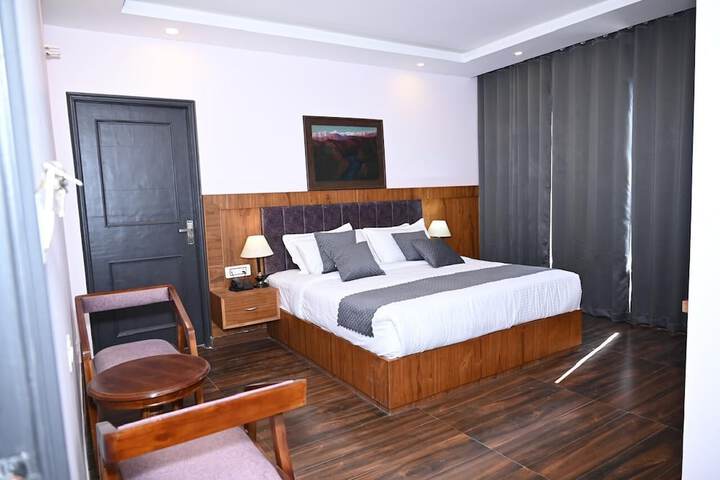 Room 15 of 47