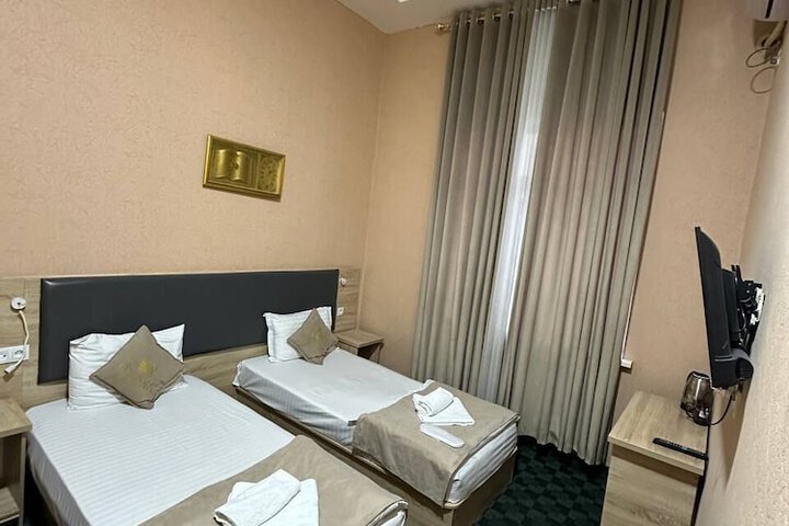 Room 14 of 21
