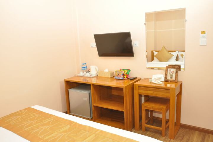 Room 10 of 30