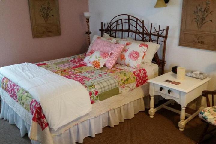 Deluxe Room 2 Double Beds Refrigerator, Microwave Ground Floor (2 of 6)