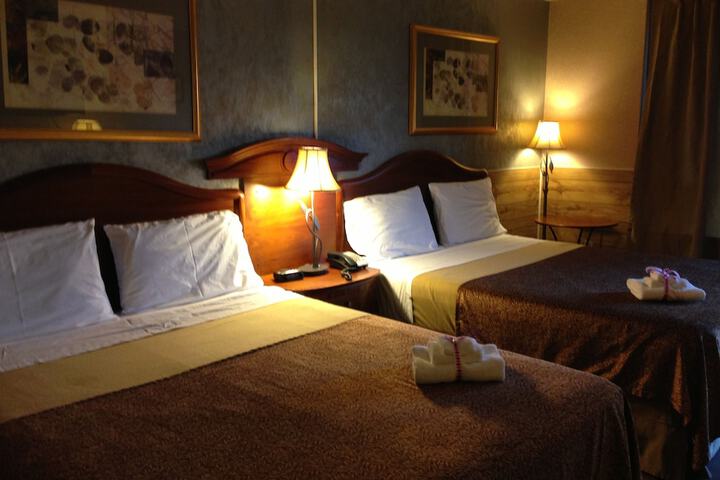 Room 3 of 43