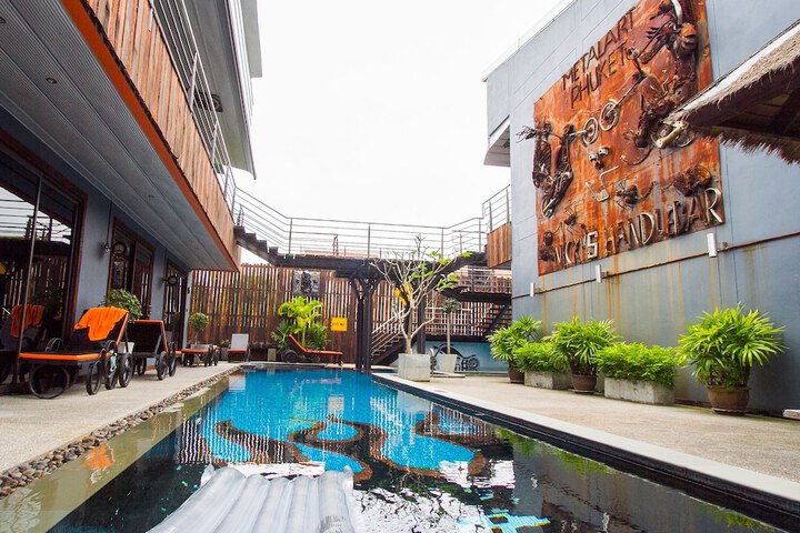 Pools & Facilities