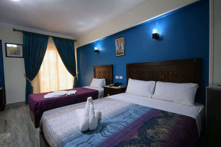 Room 35 of 91