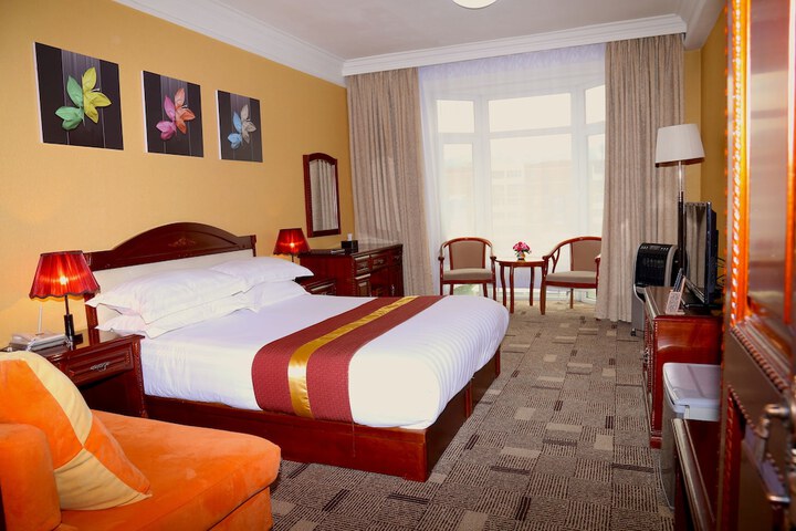 Room 7 of 62