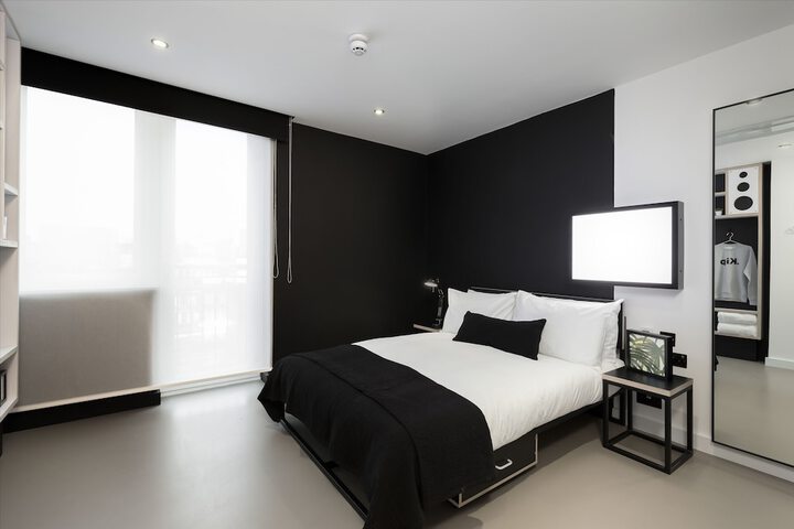 Room 26 of 71