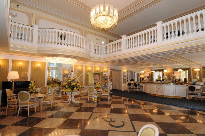 Hotel Interior 4 of 64