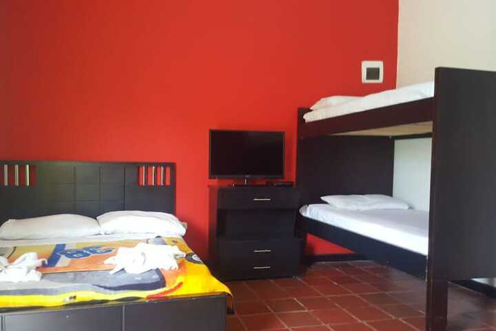 Room 21 of 39
