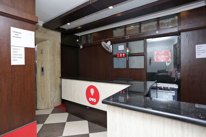 OYO 12887 HOTEL A-1