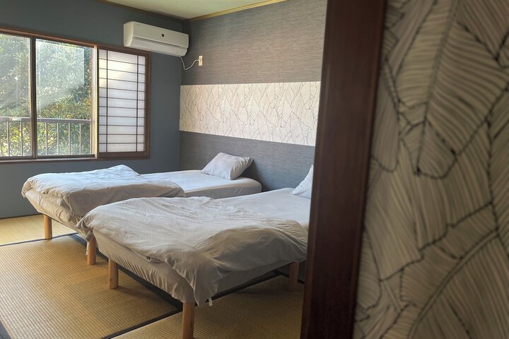 Room 45 of 172