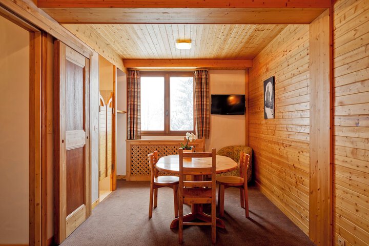 Room 15 of 86