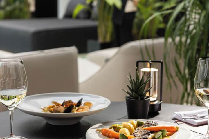 Dining 100 of 121