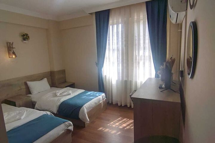 Room 20 of 48