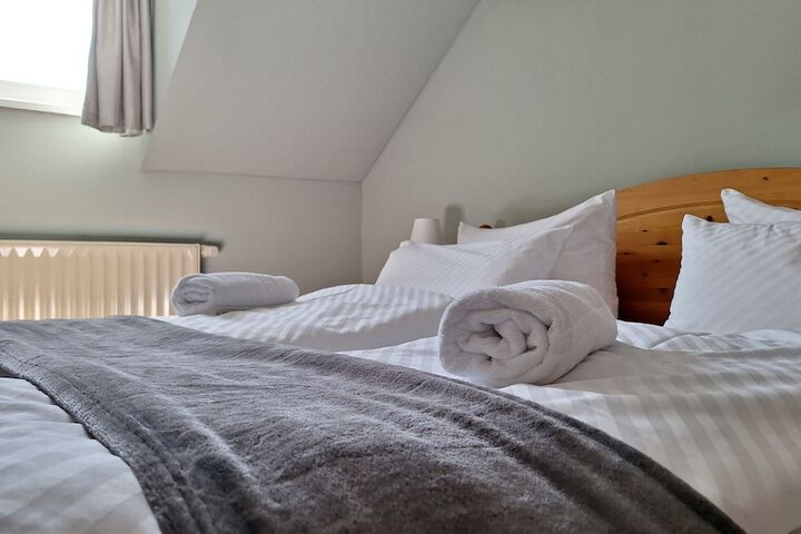 Room 11 of 23