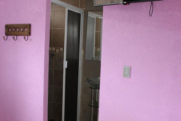Room 5 of 19