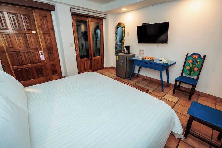 Room 52 of 102