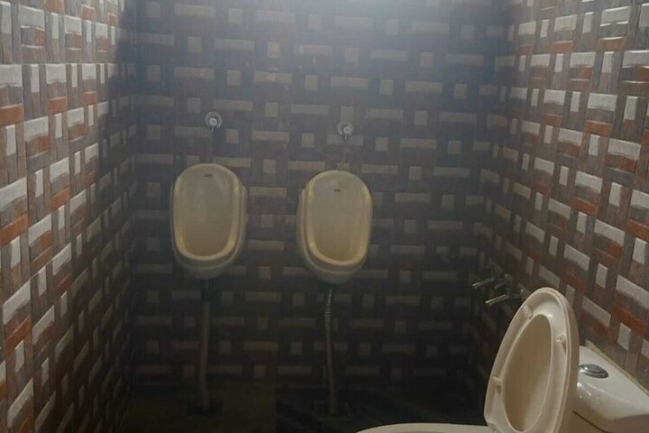 Room 35 of 50