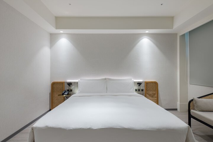 Room 29 of 50