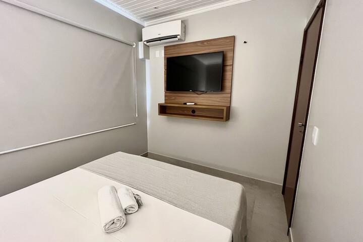 Room 4 of 29