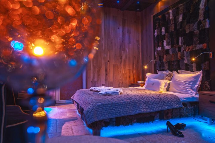 Room 6 of 55