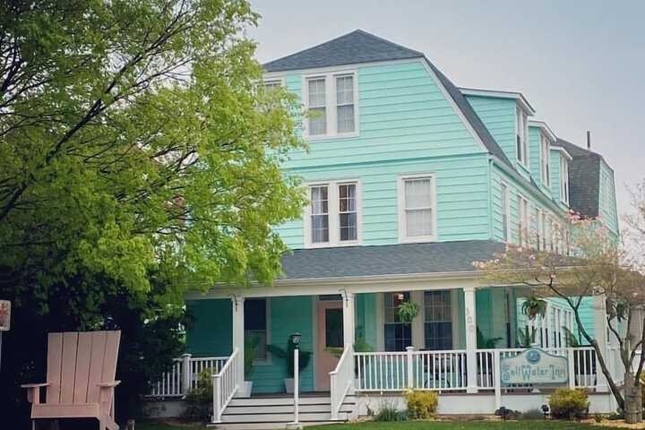 SaltWater Inn
