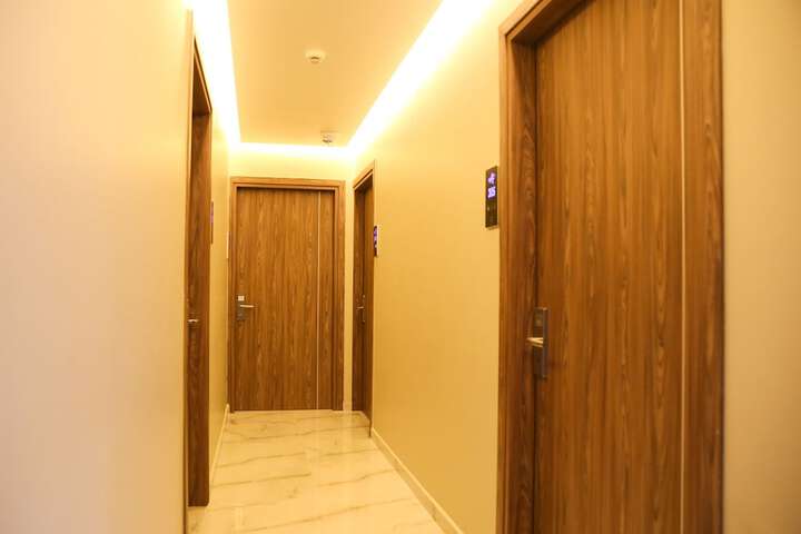 Ballroom/Hall 99 of 120
