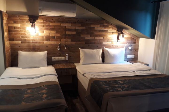 Room 4 of 56