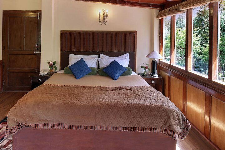 Room 4 of 19