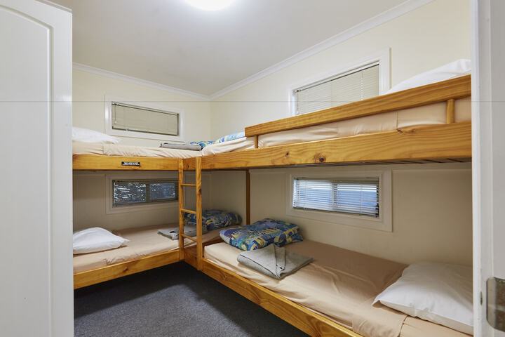 Room 7 of 96
