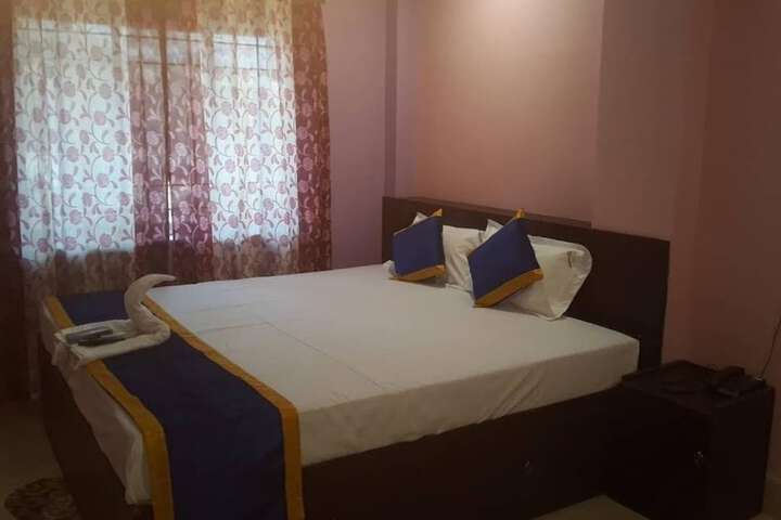 Room 11 of 21