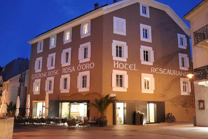 Hotel 43 of 44
