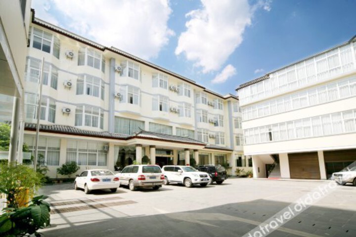 Shunxing Business Hotel