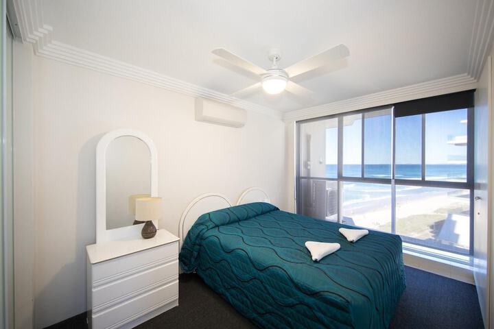 Room 12 of 63