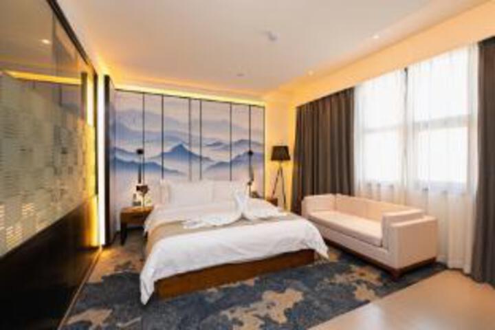 Room 21 of 23