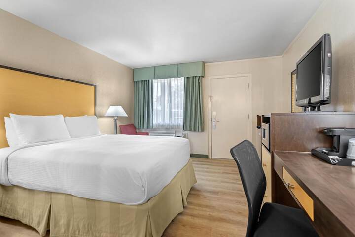 Room 18 of 54