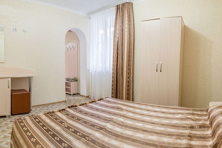 Room 17 of 47