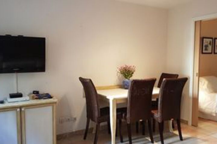 Room 48 of 57