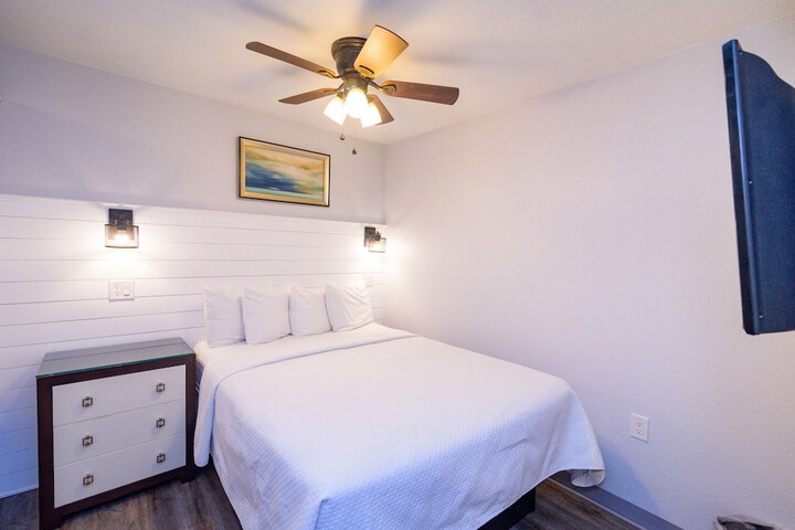 Room 12 of 73