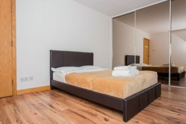 Room 9 of 21