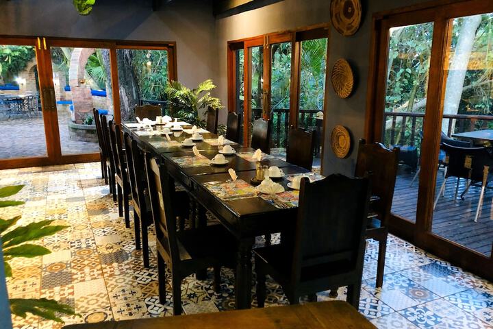 Dining 213 of 275