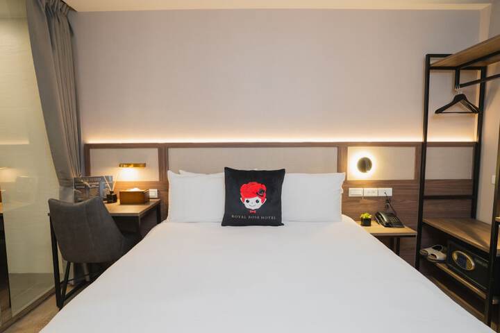 Room 16 of 70