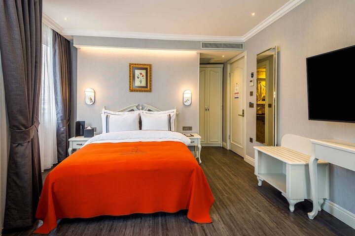 Room 26 of 130