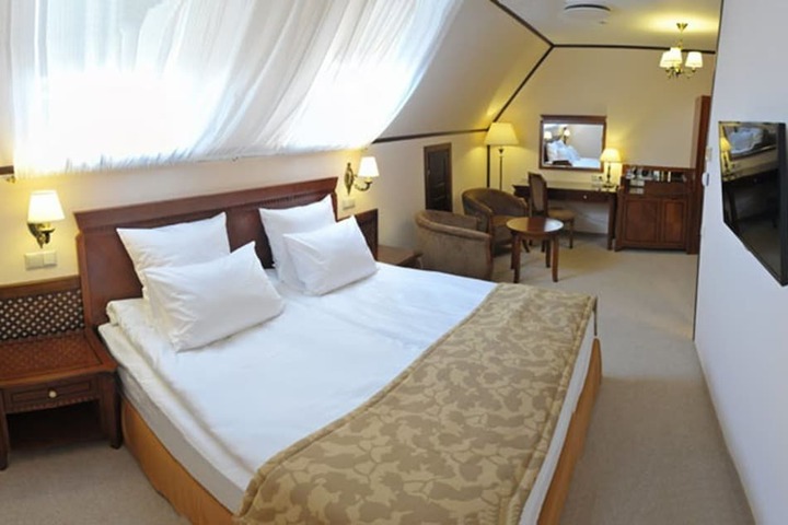 Room 20 of 35